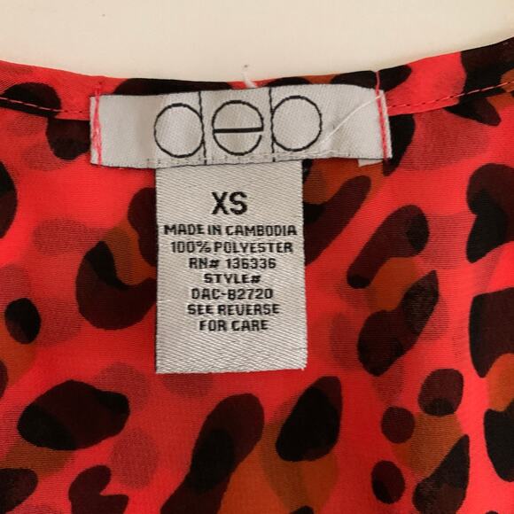DEB Sheer Pink Leopard Red Button Down High Low Blouse XS - Picture 12 of 12